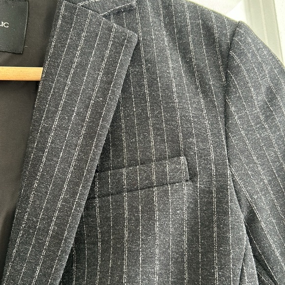RW&co blazer - Picture 8 of 8